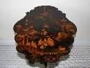 Tavolino laccato e dipinto a chinoiserie, Regno Unito, met� del XIX secolo. - Foto 02