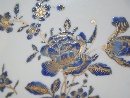 A blue and gold plate with flowers sprays, China, Qianlong (1736-1796) period, Qing dynasty. - Picture 03