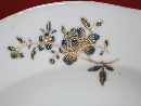 A blue and gold plate with flowers sprays, China, Qianlong (1736-1796) period, Qing dynasty. - Picture 04