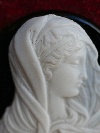 Cameo glass depicting a Vestal, Rome, late 18th century-early 19th century. - Picture 03