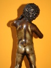 Bambino, scultura in bronzo patinato, firmato R.W. Lange, Francia o Germania, inizio del XX secolo. - Foto 04